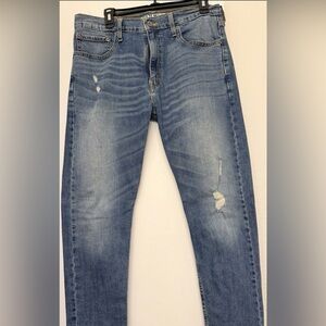 Signature by Levi Strauss Men's Distressed Blue Slim Jeans